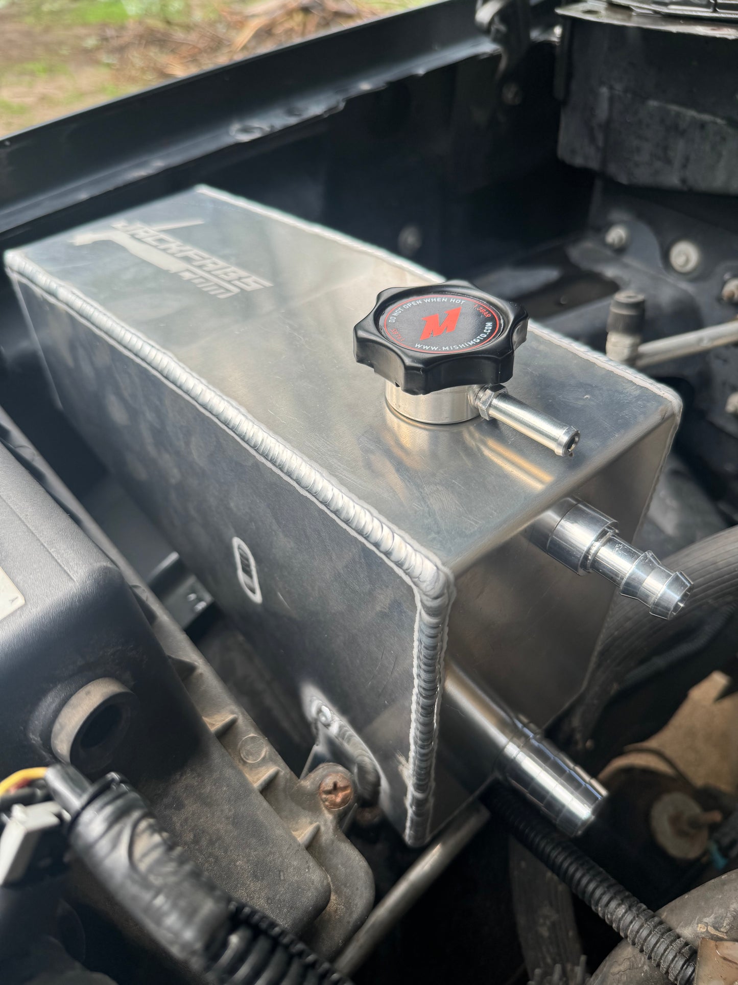 99-07 GMC Sierra/Yukon - Chevy Silverado/Tahoe Coolant Reservoir Replacement