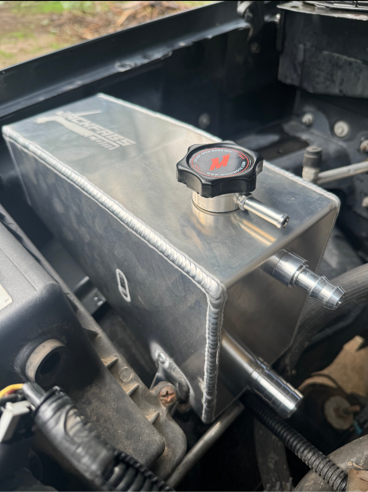 07-13 GMC Sierra/Yukon - Chevy Silverado/Tahoe Coolant Reservoir Replacement