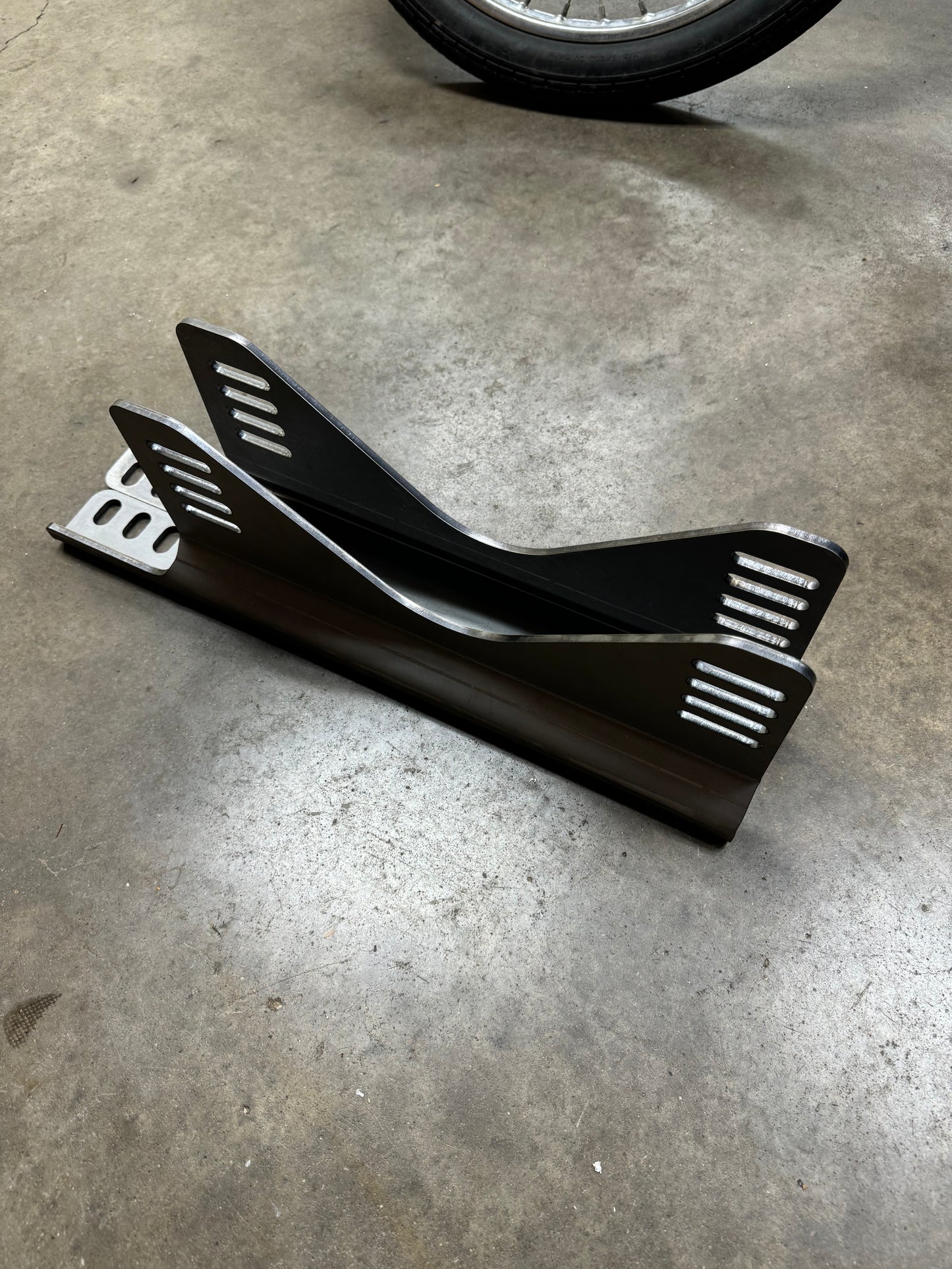 F8x Race Seat Brackets