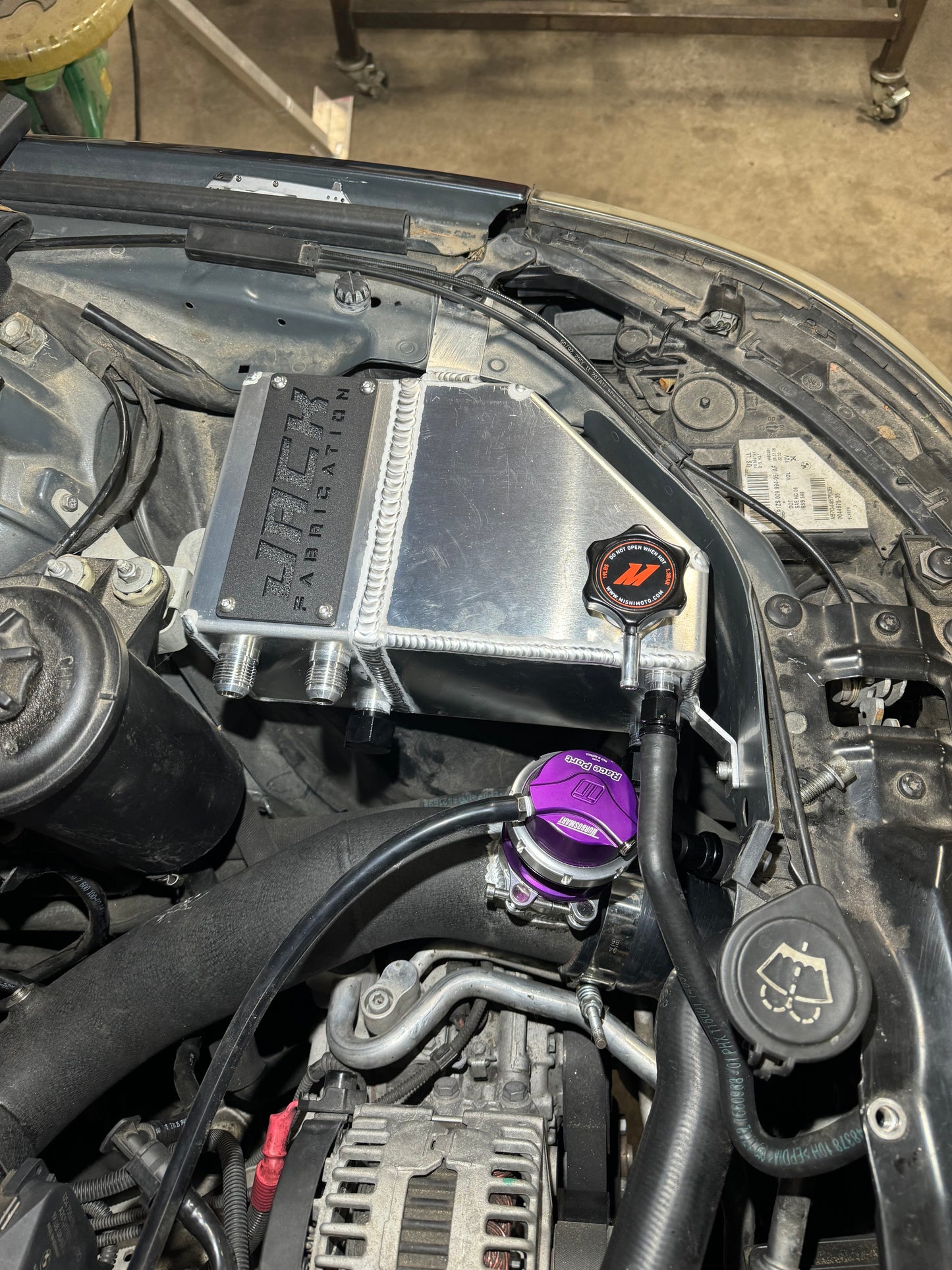 E60/E61 N54 BMW Coolant Expansion/Oil Catch Can Combo Tank