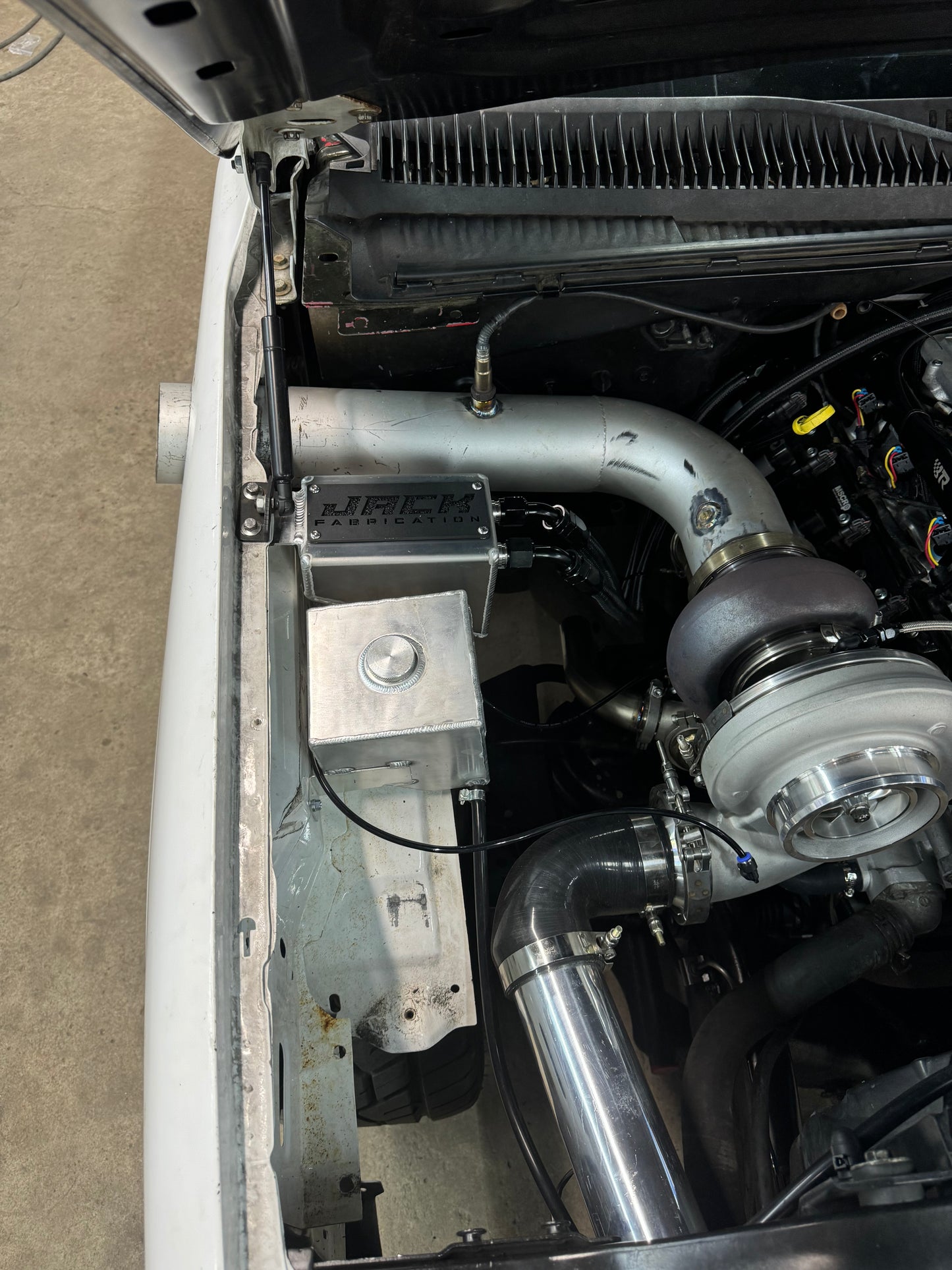 99-07 GMC Sierra/Yukon - Chevy Silverado/Tahoe Oil Catch Can (Turbo Fender Exit)