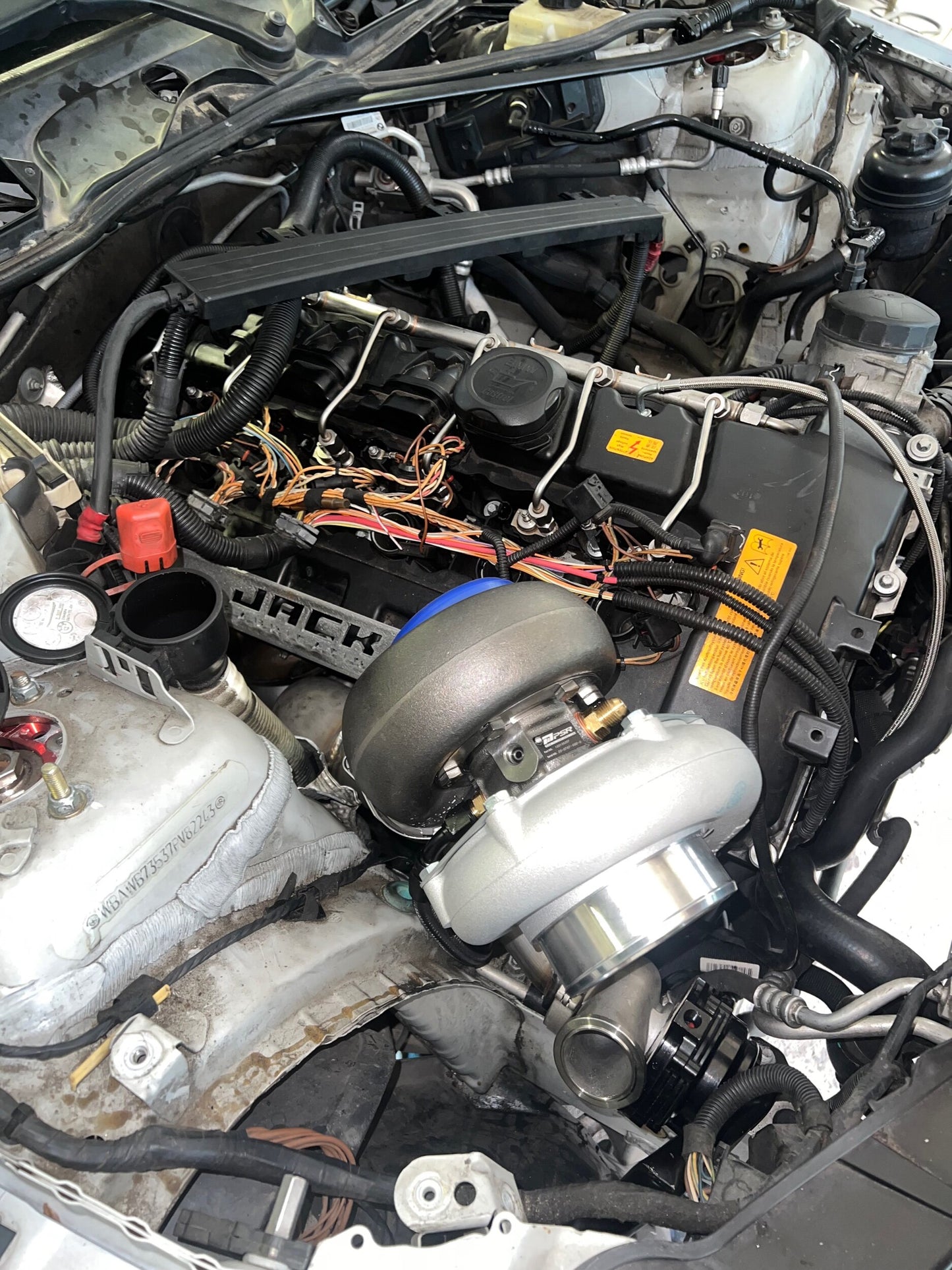 BMW N54 Valve Cover Heat Shield